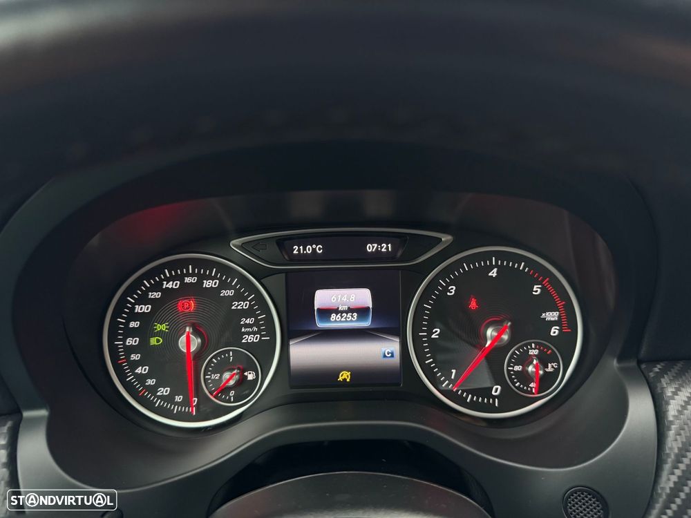 Mercedes-Benz GLA 180 d Style - 19