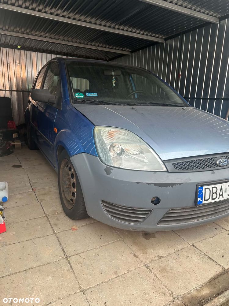 Ford Fiesta 1.3 Ambiente - 3