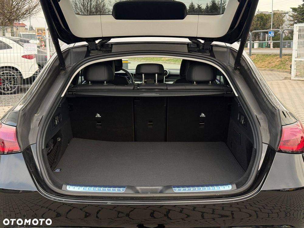 Mercedes-Benz GLC - 28