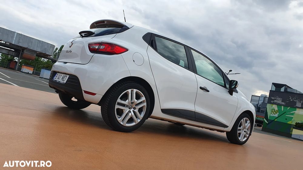 Renault Clio TCe Life - 32