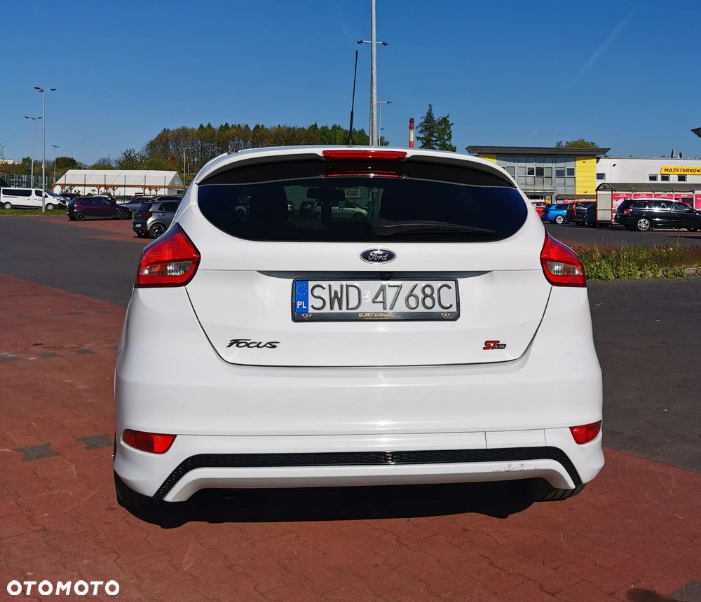 Ford Focus 1.0 EcoBoost Start-Stopp-System ST-LINE - 3
