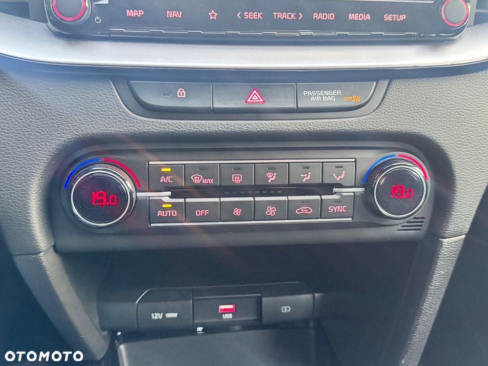 Kia Ceed 1.6 CRDi Eco-Dynamics+ (48V Mild-Hybrid) Platinum Edition - 21