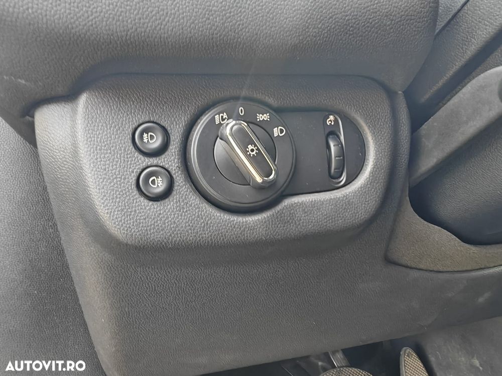 Mini Clubman Cooper Aut. Untold Edition - 28