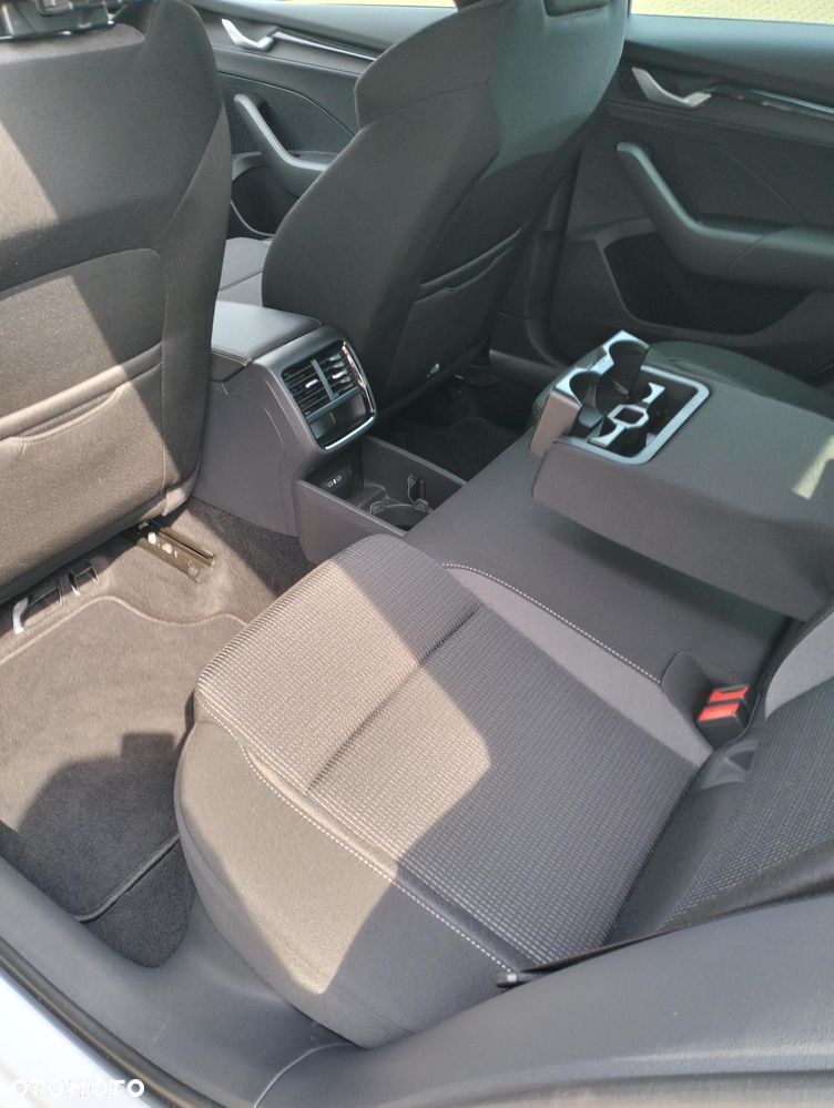 Skoda Octavia 1.5 TSI mHEV Selection DSG - 19
