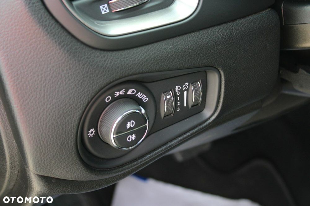 Jeep Renegade - 21