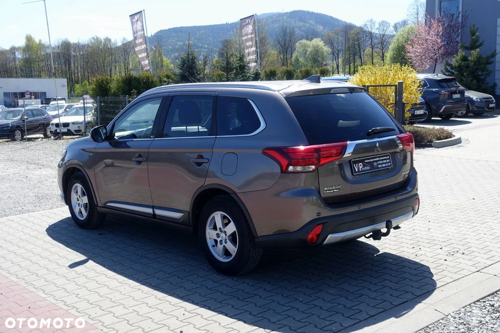 Mitsubishi Outlander 2.2 DI-D 4WD Intense - 7