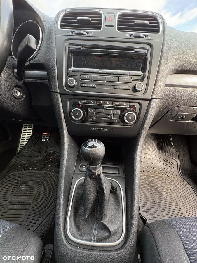 Volkswagen Golf 2.0 TDI DPF Style - 13