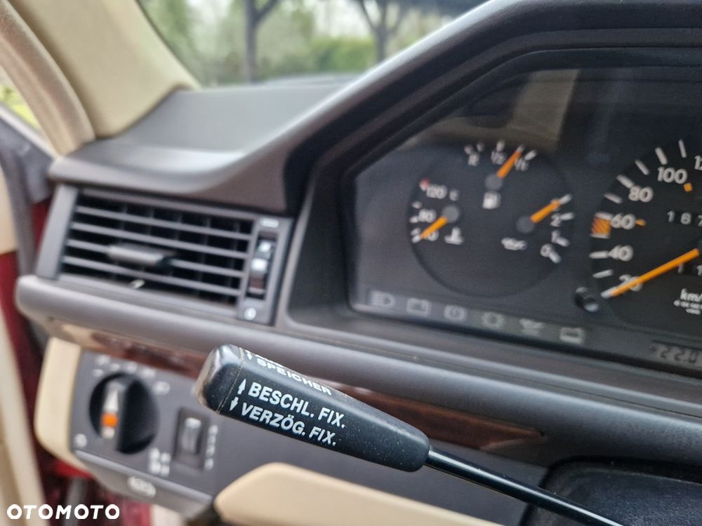 Mercedes-Benz W124 (1984-1993) - 12