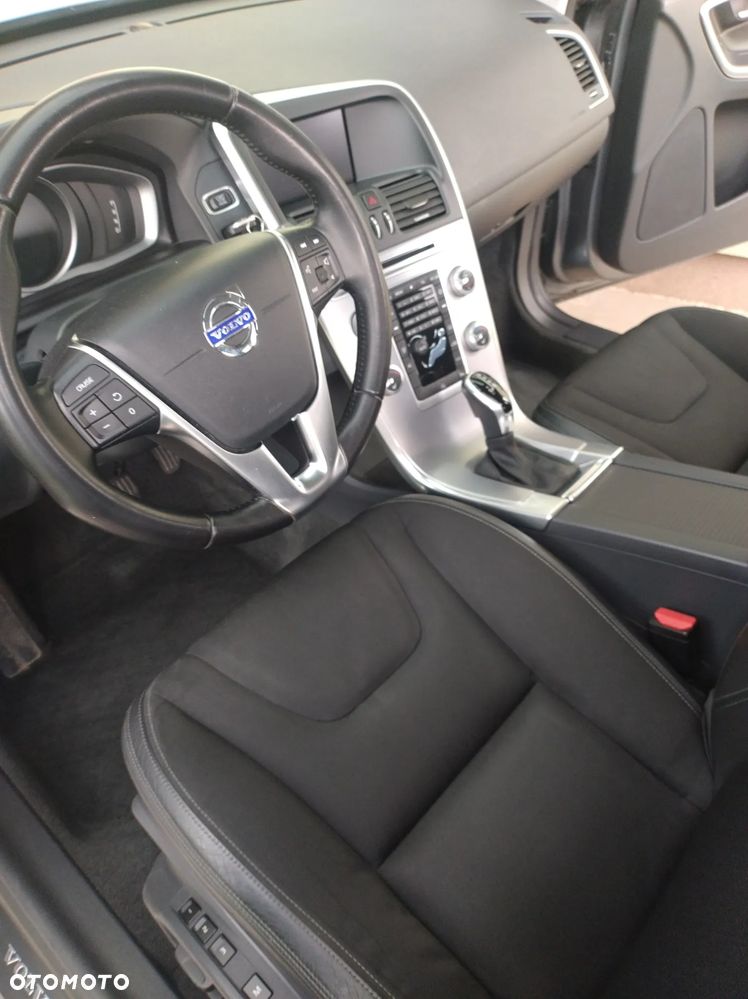 Volvo XC 60 D3 Drive-E Kinetic - 28
