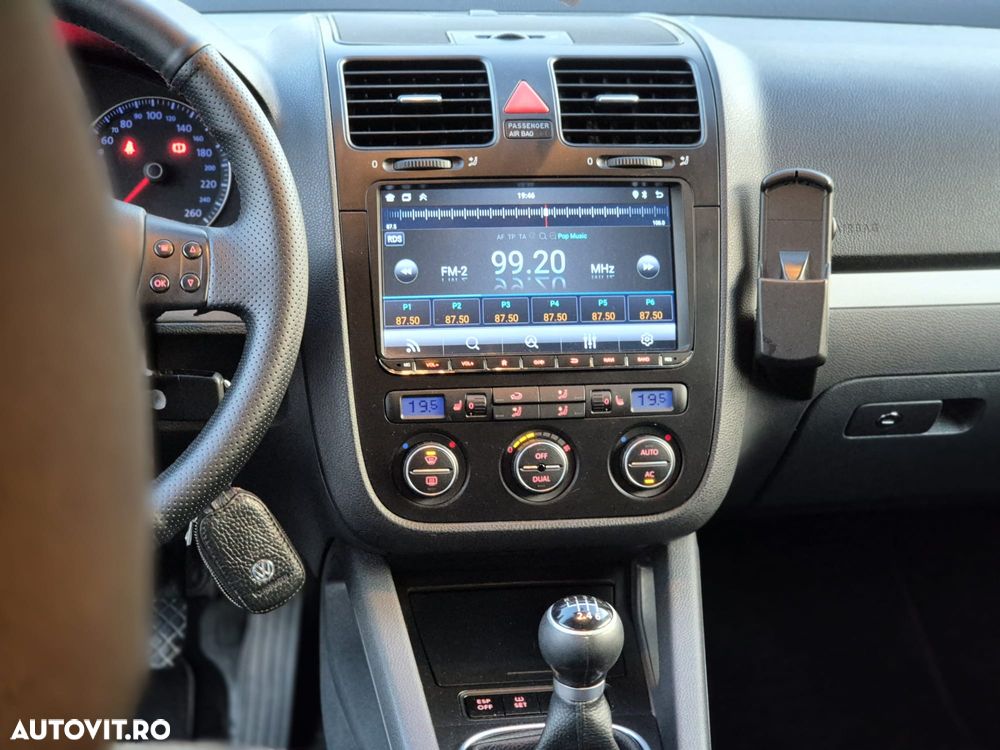 Volkswagen Golf 2.0 TDI Comfortline - 9