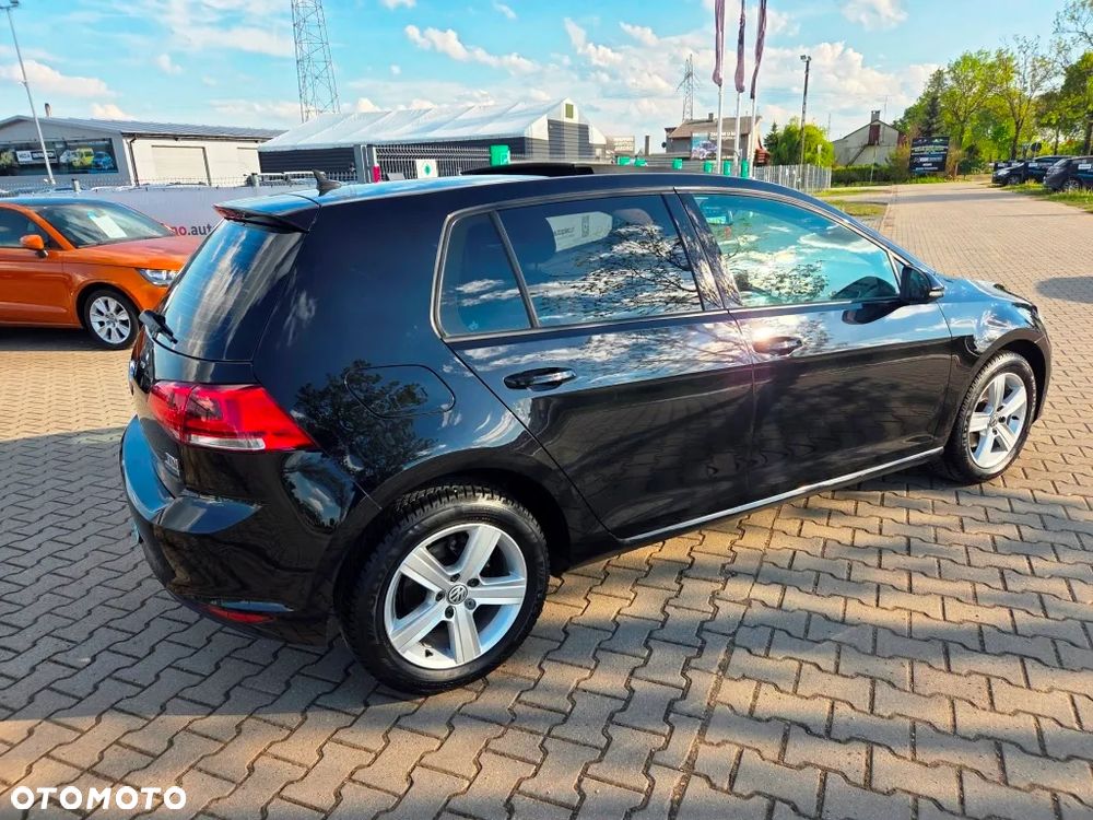 Volkswagen Golf 1.6 TDI Highline - 8