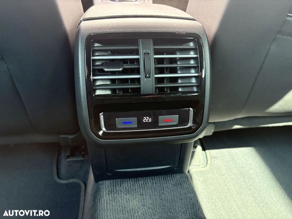 Volkswagen Passat - 13