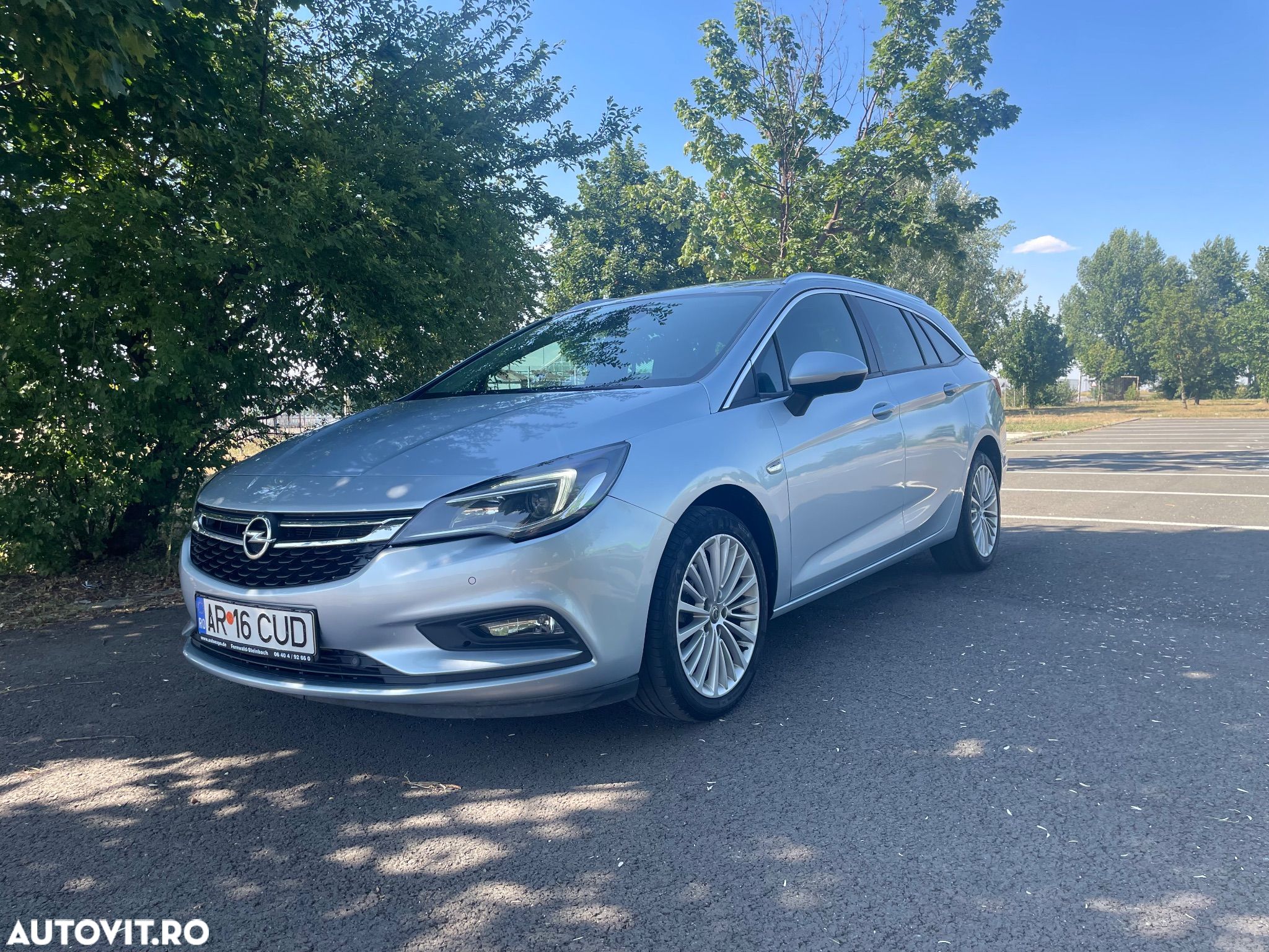 Opel Astra Sport Tourer 1.6 CDTI ECOTEC Innovation Aut. - 1
