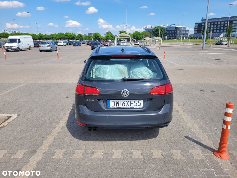 Volkswagen Golf 2.0 TDI SCR DSG Comfortline - 4