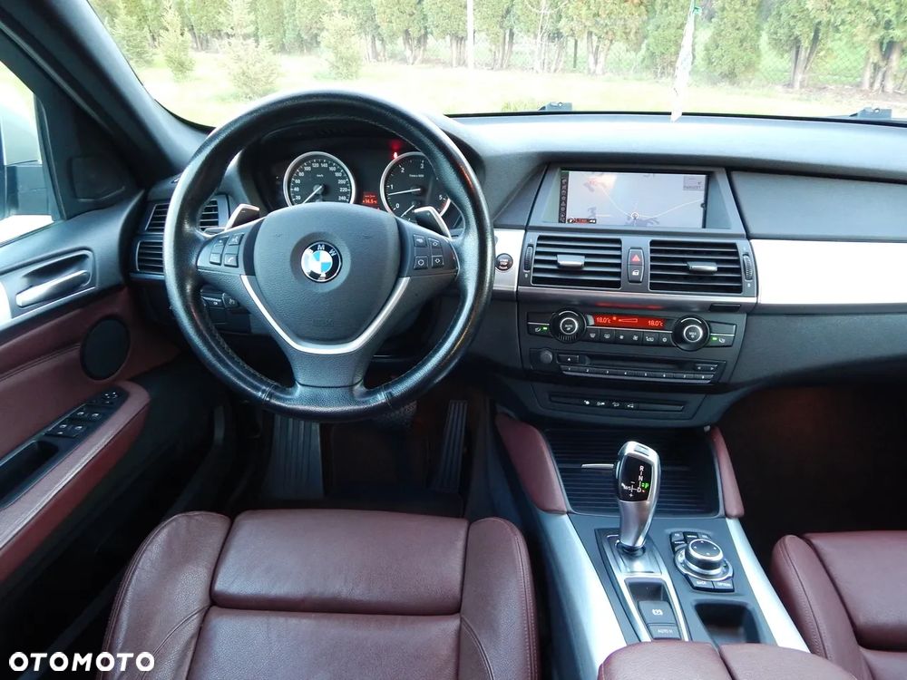 BMW X6 xDrive40d - 9