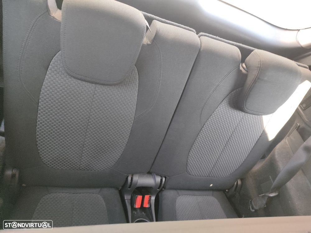 BMW 216 Gran Tourer d Auto - 8
