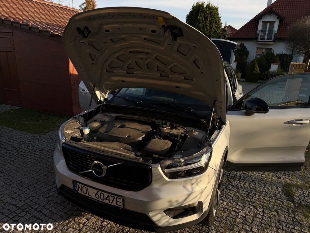 Volvo XC 40 T5 AWD R-Design - 16