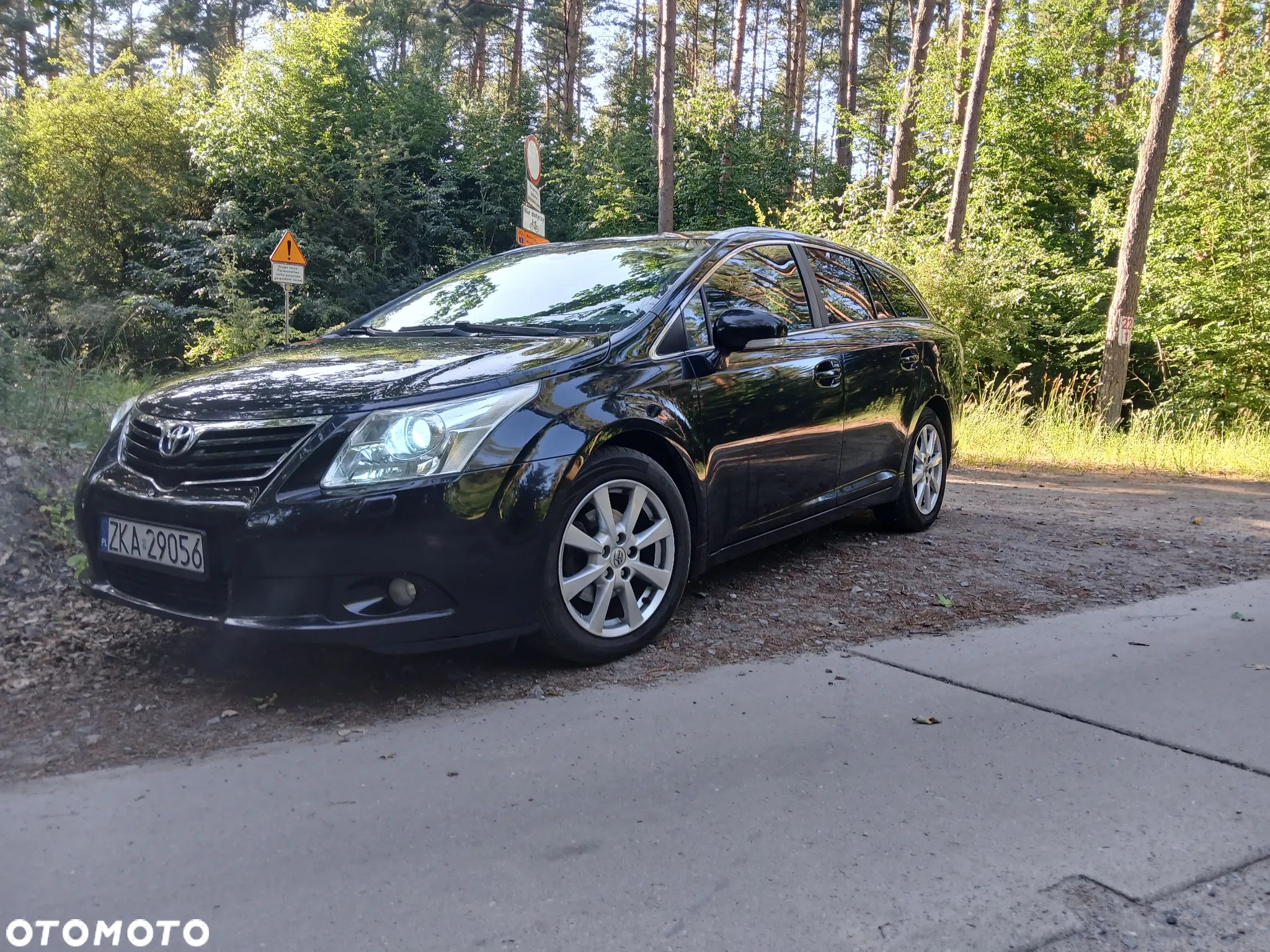 Toyota Avensis 2.0 D-4D - 1