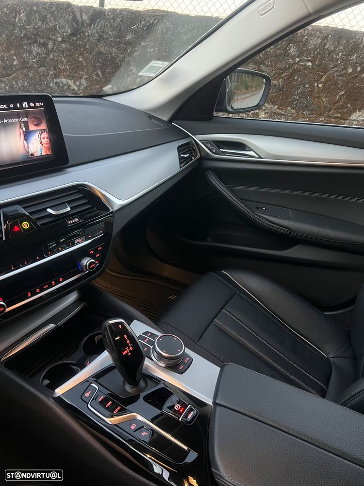 BMW 520 e Line Luxury - 17