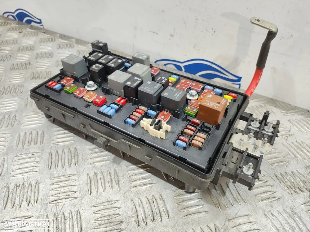 Caixa de Fusíveis Original Opel Insígnia A Facelifit 22933571 - 2