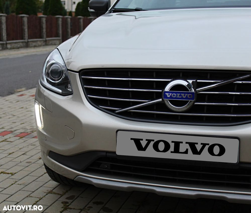 Volvo XC 60 D5 AWD Geartronic Summum - 25