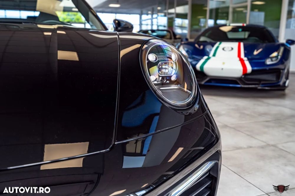 Porsche 911 Carrera PDK - 11