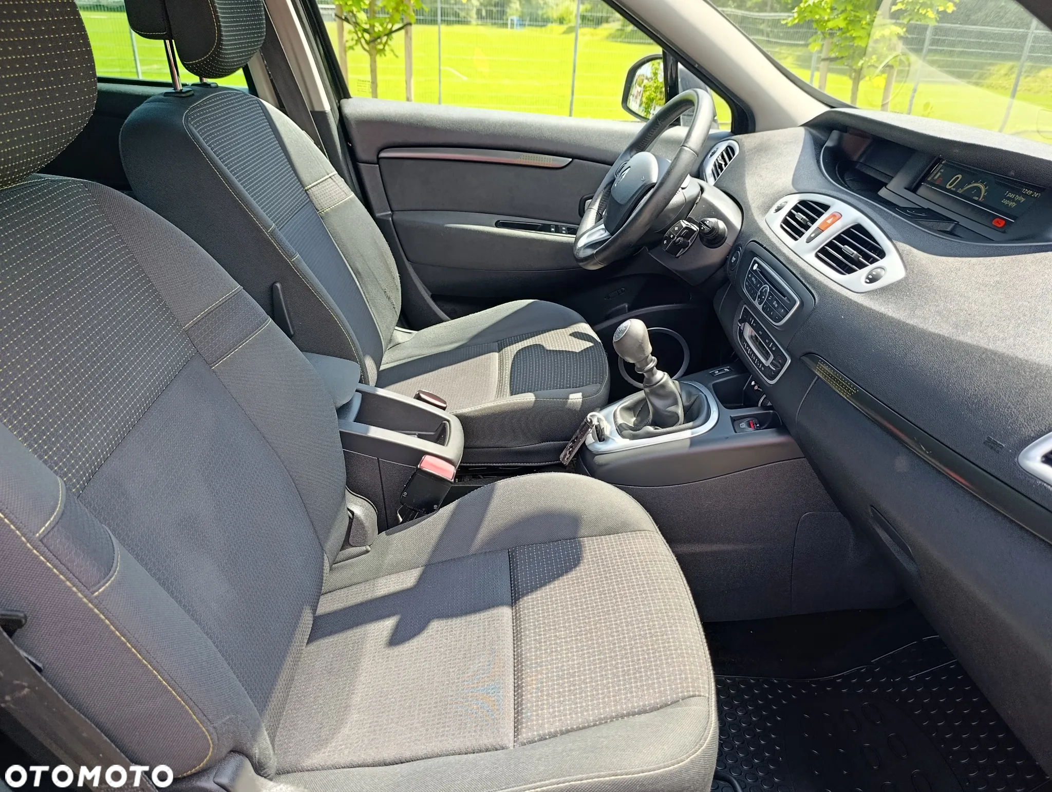 Renault Scenic 1.4 16V TCE Expression - 18