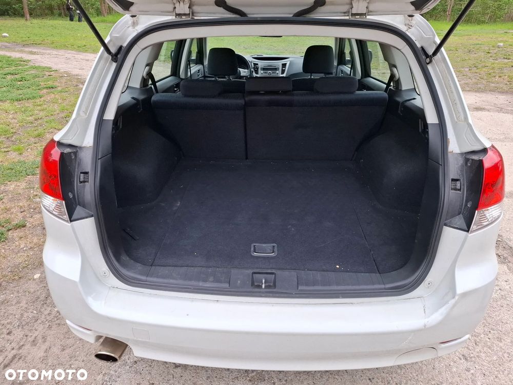 Subaru Legacy 2.0i Lineartronic Trend - 10