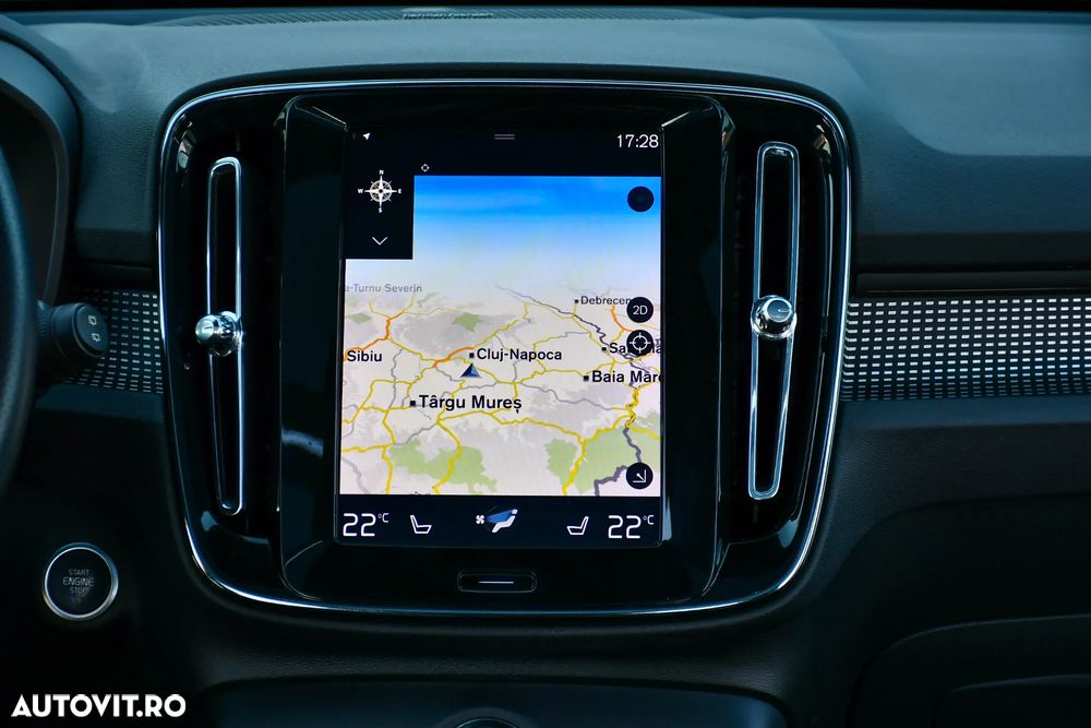 Volvo XC 40 D4 AWD Geartronic R-Design - 28