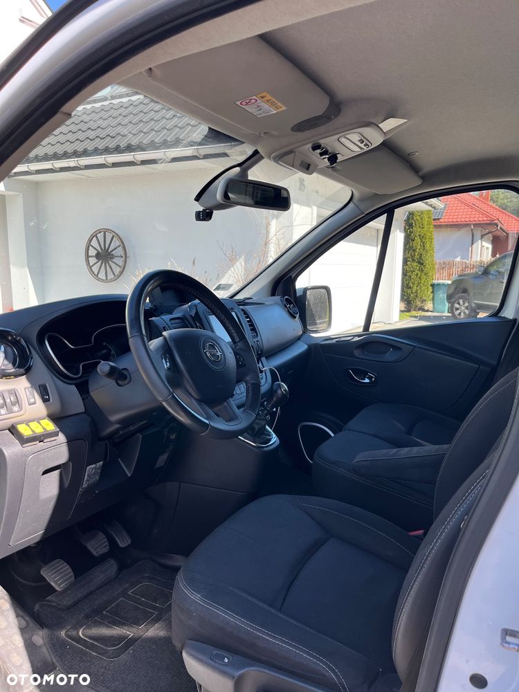 Opel Vivaro - 9