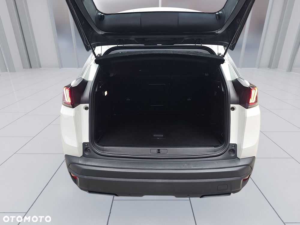 Peugeot 3008 1.5 BlueHDi Active Pack S&S EAT8 - 17
