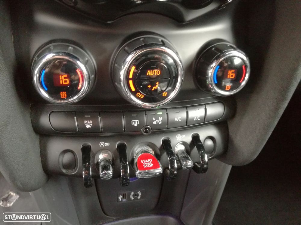 MINI 3 Portas One D - 22