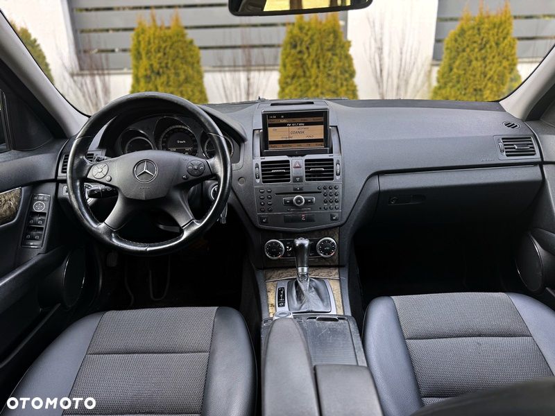 Mercedes-Benz Klasa C 220 CDI DPF Automatik BlueEFFICIENCY Avantgarde - 13