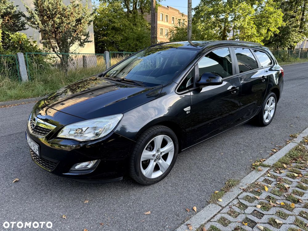 Opel Astra 1.4 150 Jahre - 2
