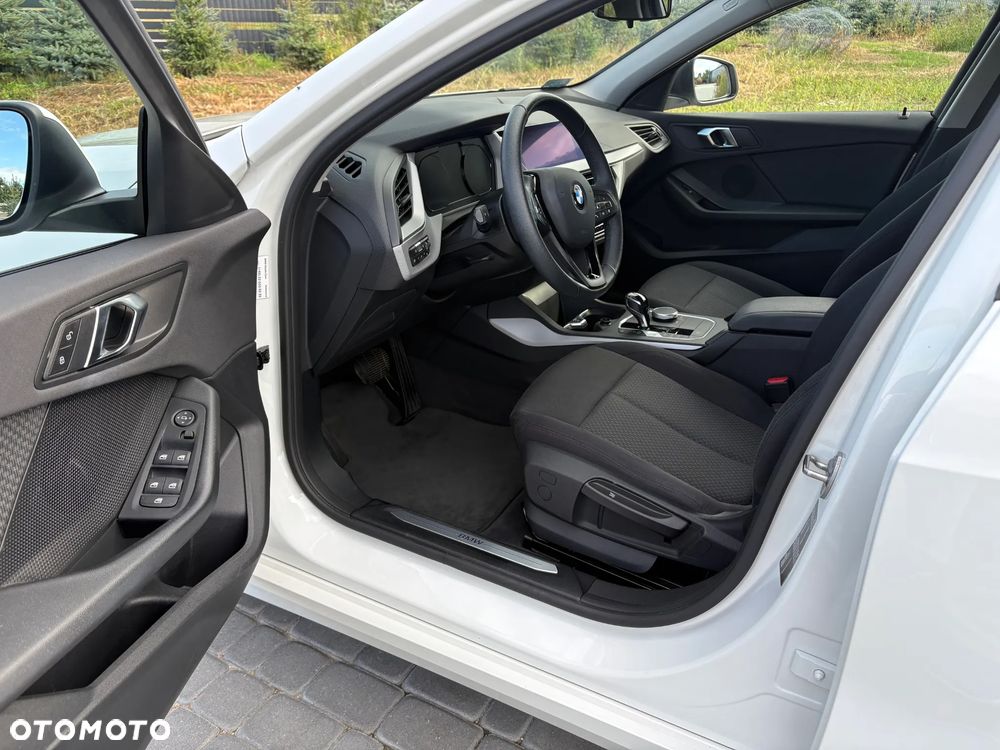 BMW Seria 1 118i - 8