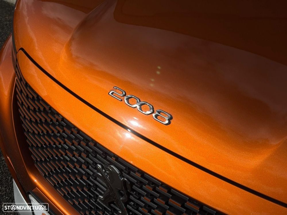 Peugeot e-2008 50 kWh GT - 4