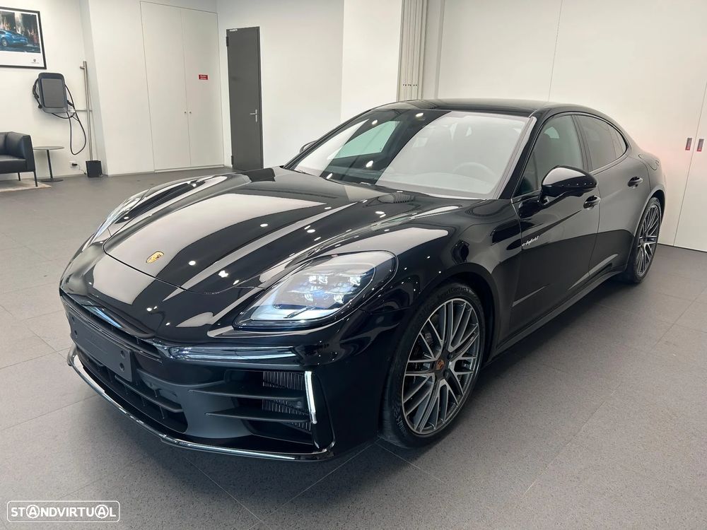 Porsche Panamera 4 E-Hybrid - 1