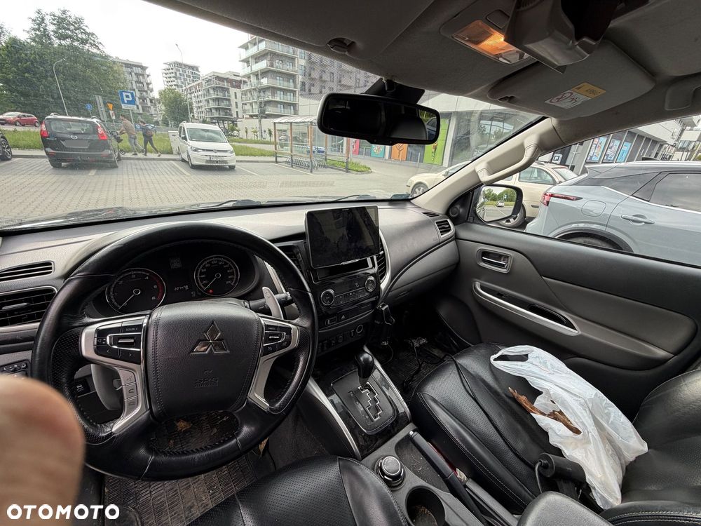 Mitsubishi L200 2.4 d DC Intense Plus EU6 - 8