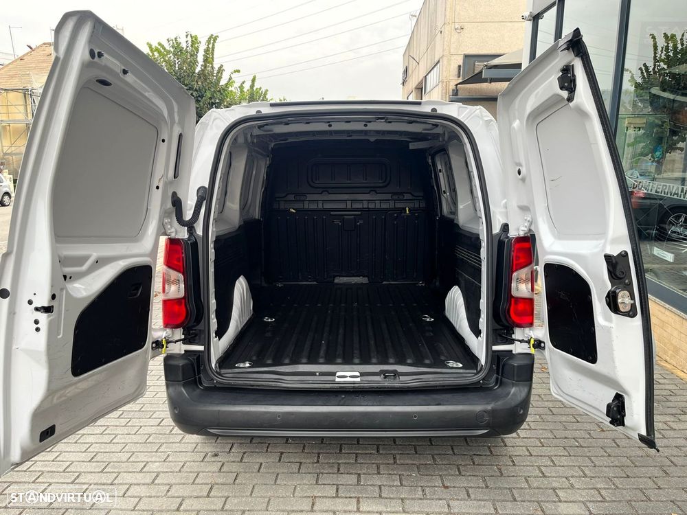 Toyota Proace City 1.5D L2h2 Longa Nacional - 27