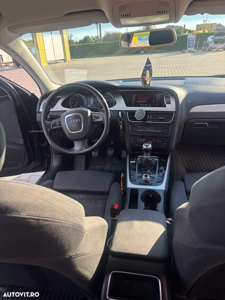 Audi A4 Limuzina 2.0 TDI B8 - 4