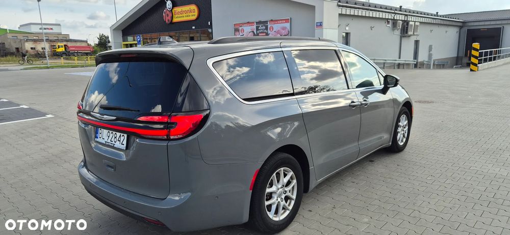 Chrysler Pacifica - 12