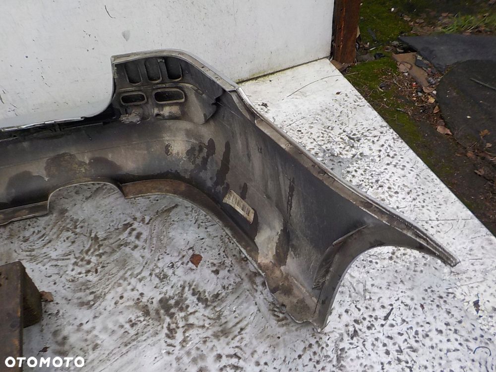 562 BMW 5 E61 ZDERZAK TYŁ TYLNY PDC - 9