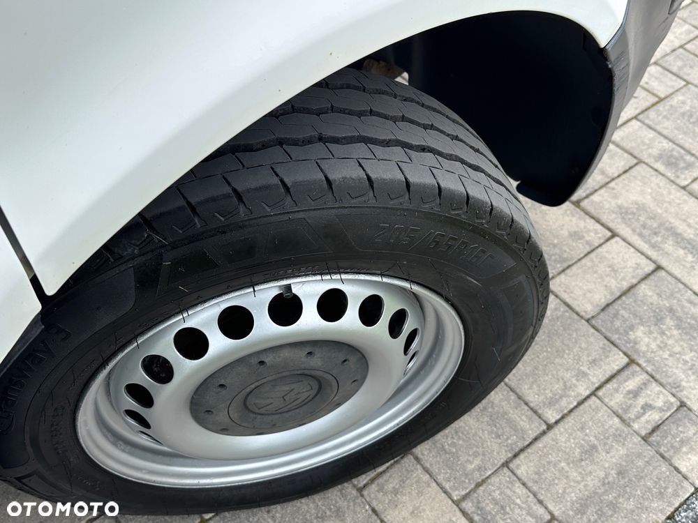 Volkswagen Transporter - 16
