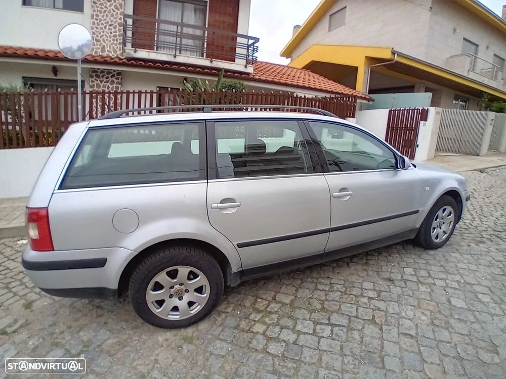 VW Passat - 1