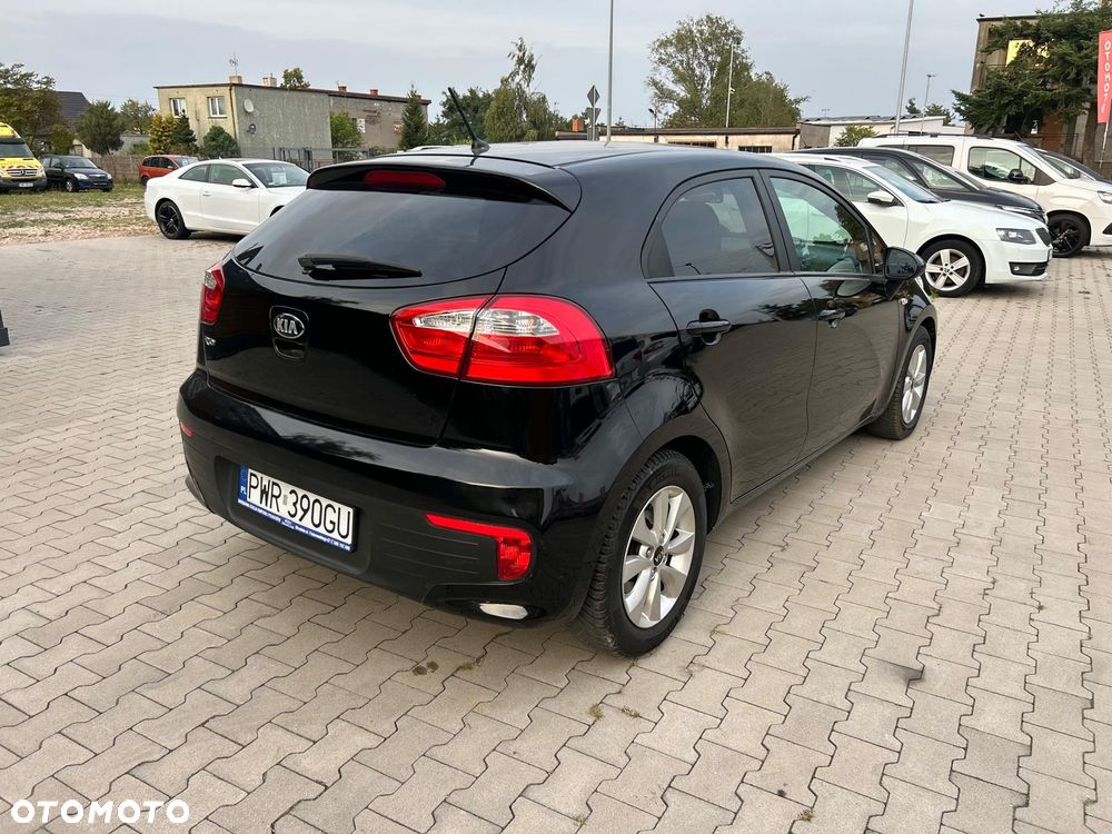 Kia Rio 1.2 L - 7