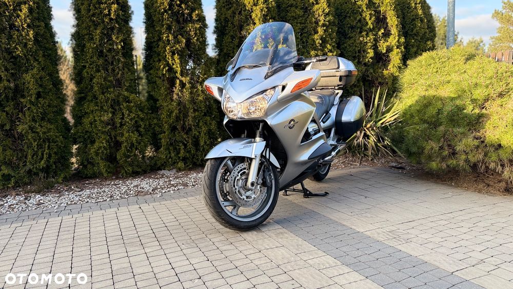 Honda ST - 6