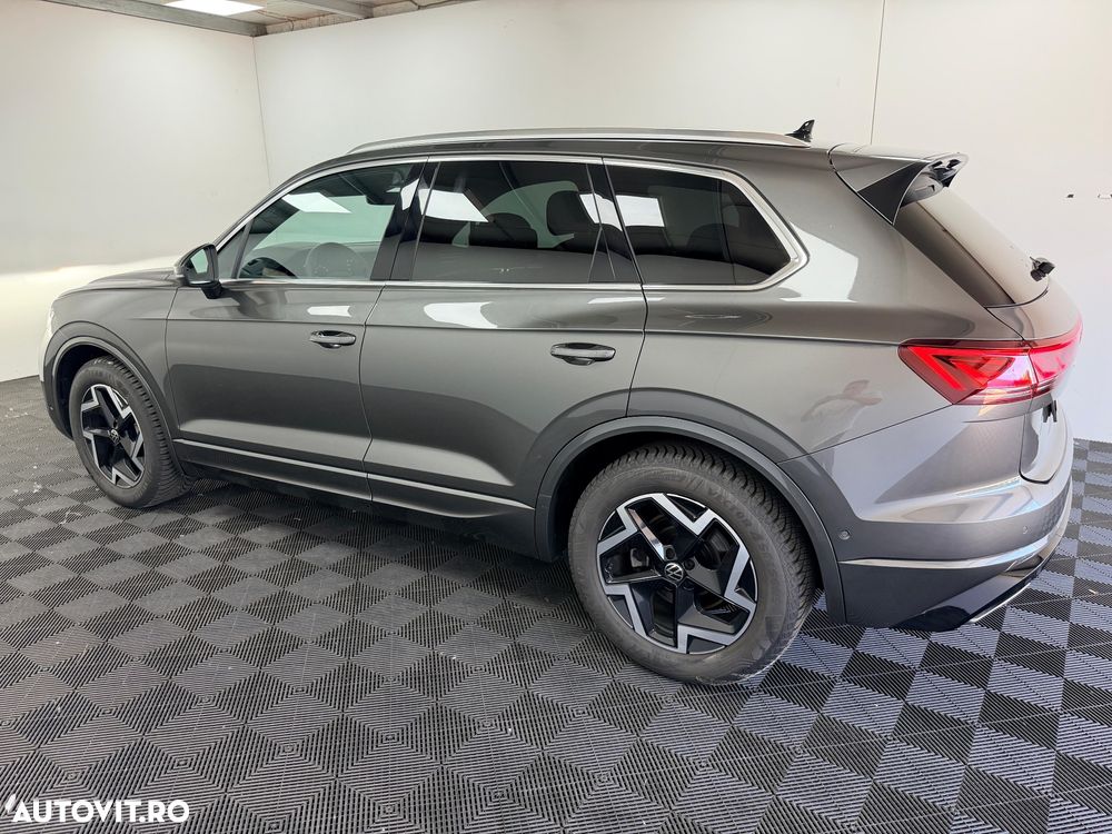 Volkswagen Touareg 3.0 V6 TDI SCR 4Motion Automatik R-Line - 20