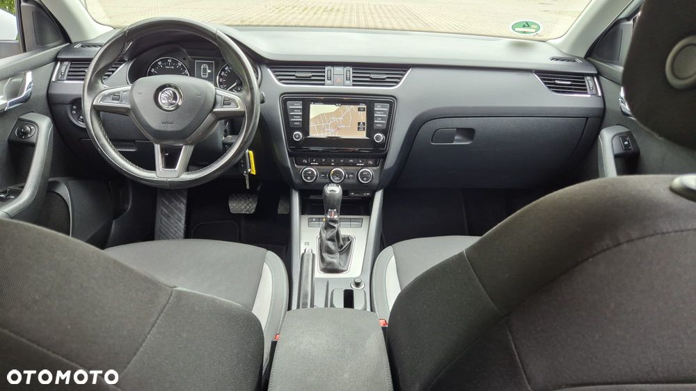Skoda Octavia 1.4 TSI DSG Ambition - 33