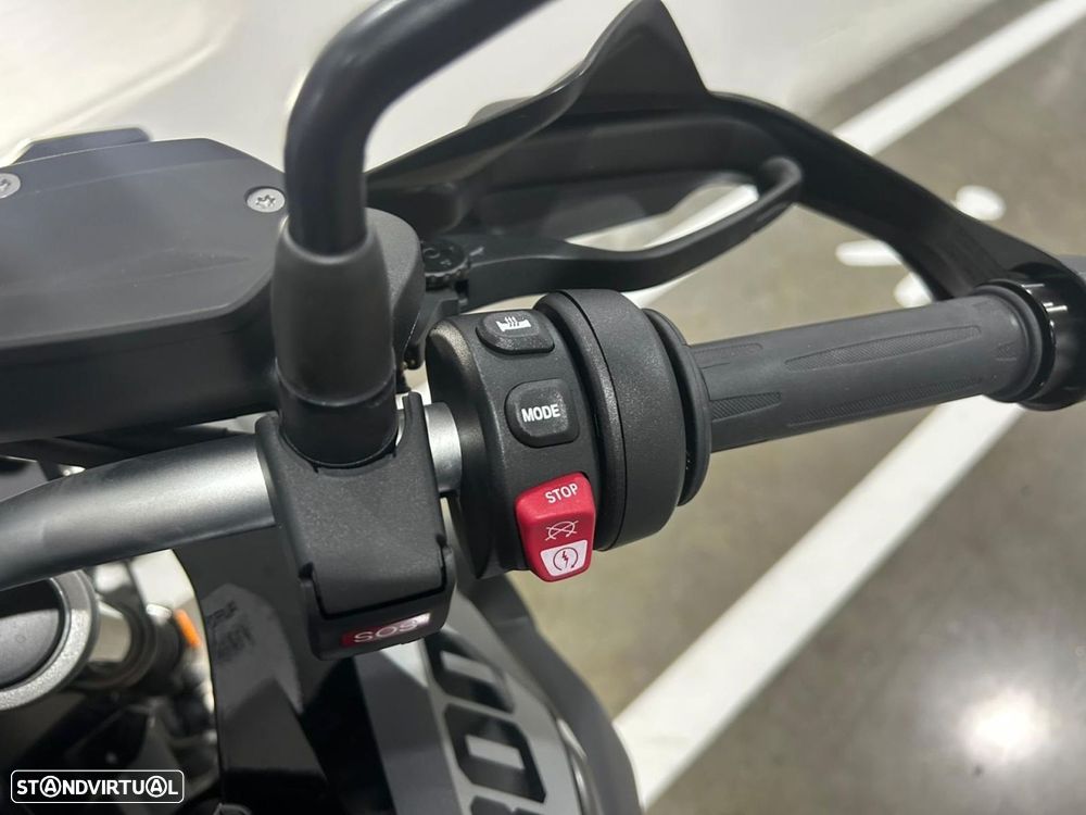 BMW F 750 GS 750 GS triple Black - 9