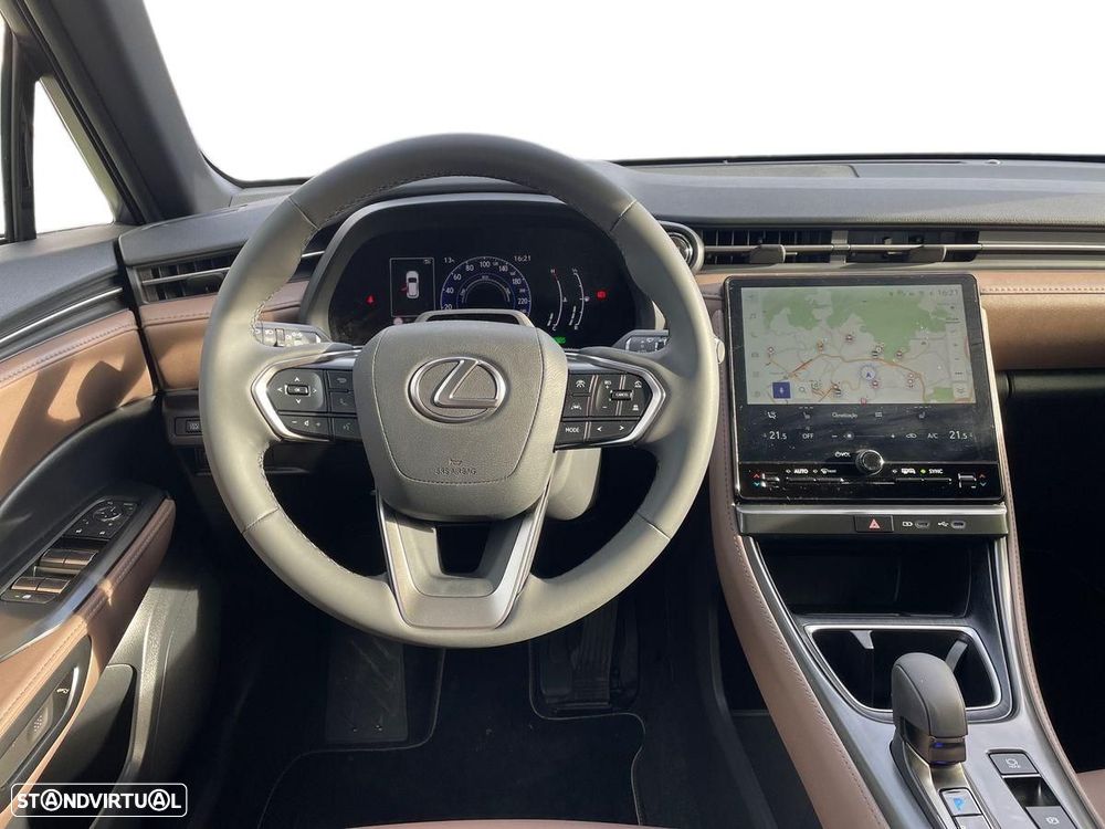 Lexus LBX Elegant - 11